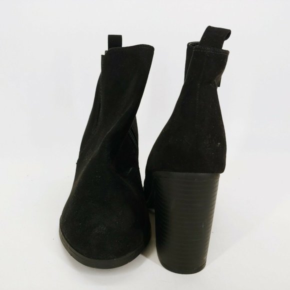 Express Womens Chelsea Faux Suede Ankle Boots 10 Black Almond Toe Zipper - Picture 3 of 10